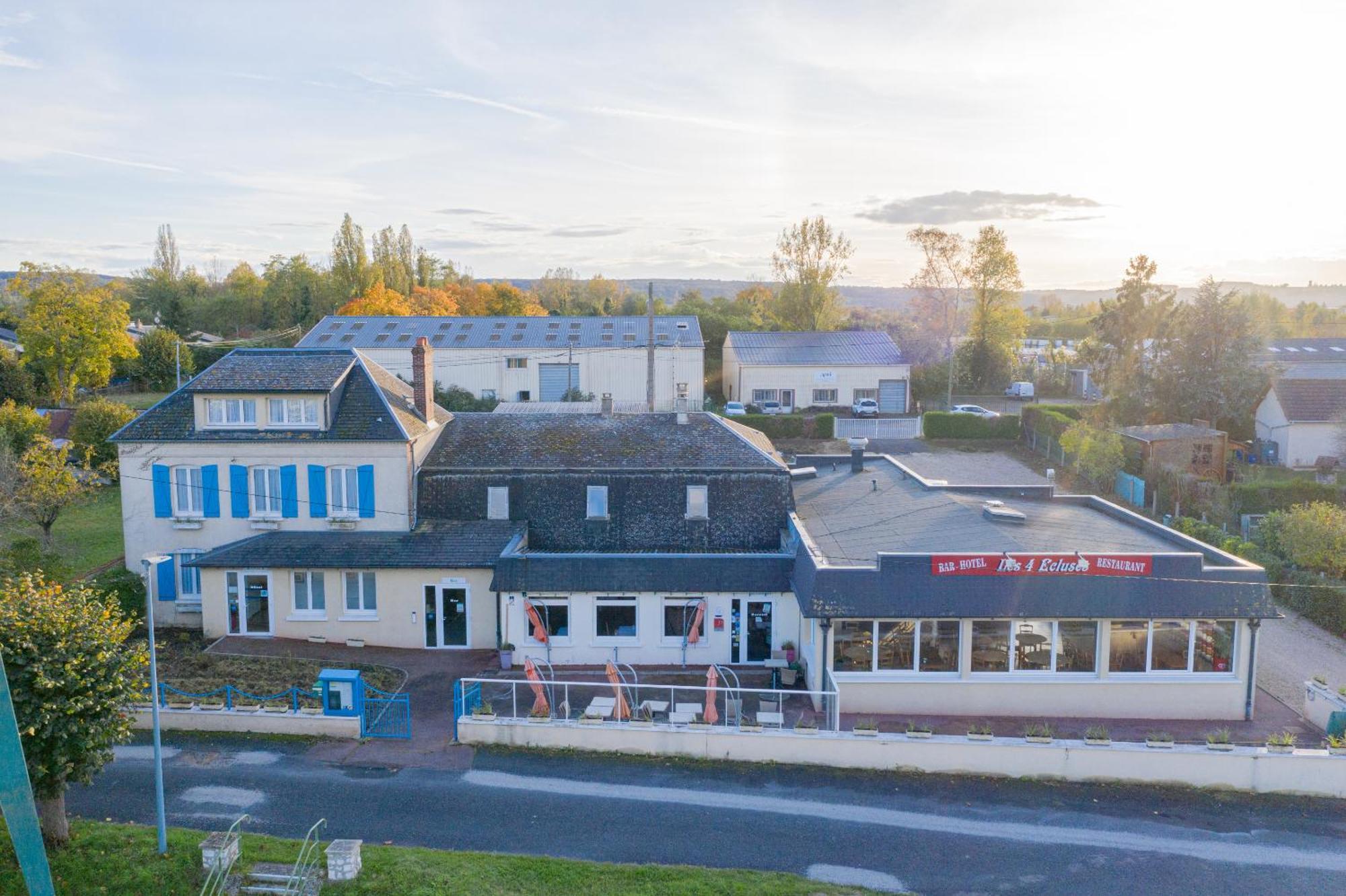 Hotel Restaurant Des 4 Ecluses Gaillon 外观 照片